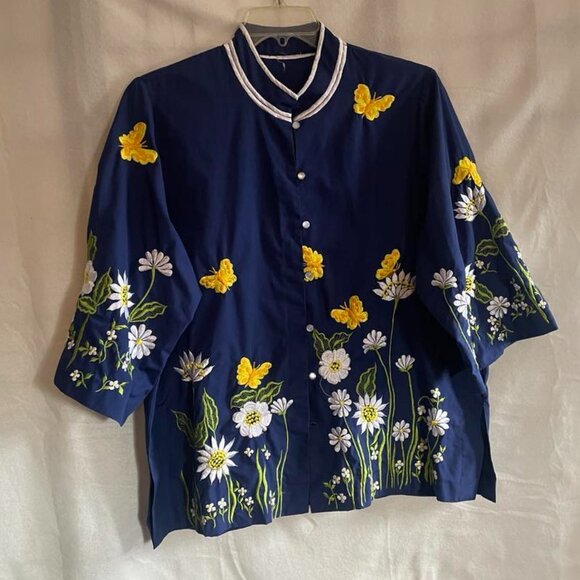 EUC Vintage Cuchi Blue Embroidered Button Down Blouse size 2X - Picture 1 of 7
